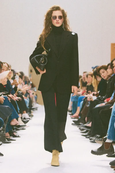 Look 8